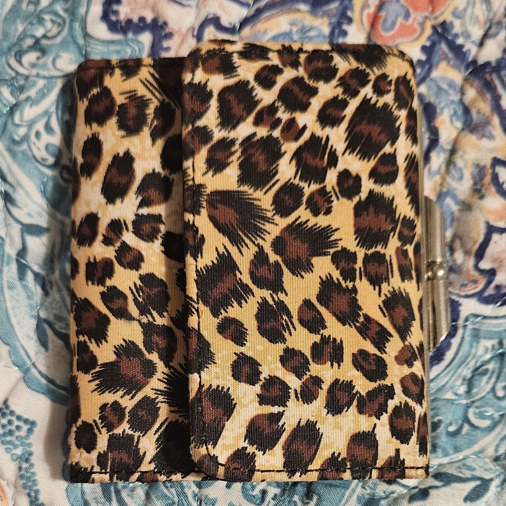 Women compact wallet